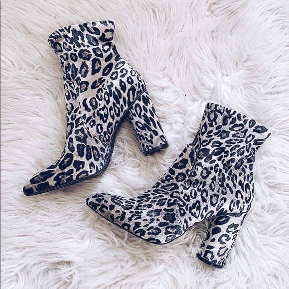 Shoes - New Black leopard (cheetah) booties!